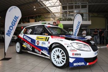 Autogramiáda Barum Czech Rally Zlín 31. 8. 2012 (Josef Petrů)